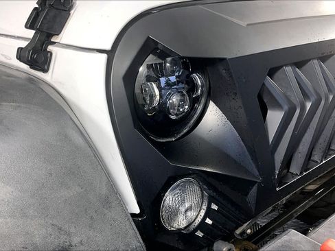 Used 2015 Jeep Wrangler Unlimited Sport w/ Quick Order Package 24S AWD/4WD image 22