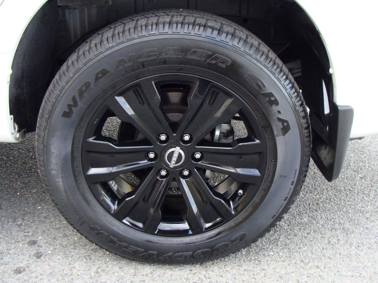 Used 2024 Nissan Titan SV w/ SV Convenience Package AWD/4WD image 34