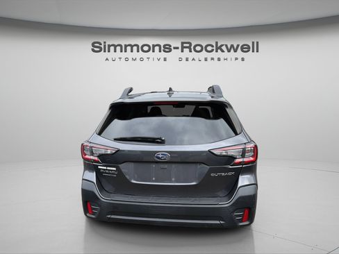 Used 2022 Subaru Outback Premium AWD/4WD image 3