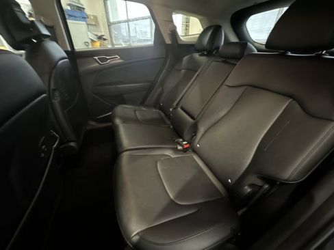 Certified 2023 Kia Sportage EX image 26