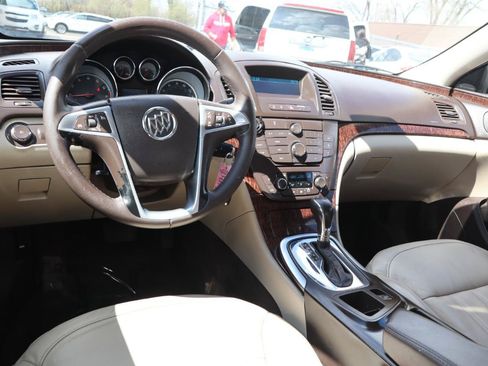 Used 2012 Buick Regal Leather FWD image 16