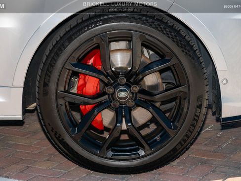 Used 2022 Land Rover Range Rover Sport SVR Carbon Edition AWD/4WD image 45