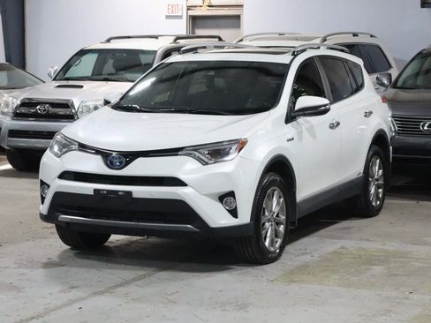 Used 2016 Toyota RAV4 Limited image 1
