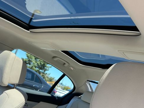 Used 2022 BMW 740i RWD image 16