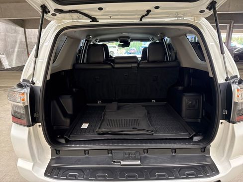Used 2021 Toyota 4Runner TRD Off-Road image 24