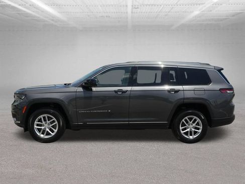 Used 2022 Jeep Grand Cherokee L Laredo w/ Luxury Tech Group I AWD/4WD image 4