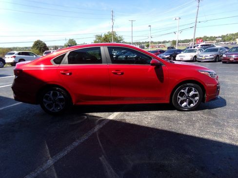 Used 2021 Kia Forte LXS FWD image 4