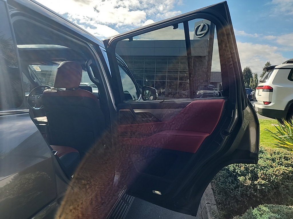 Certified 2023 Lexus LX 600 F Sport AWD/4WD image 17