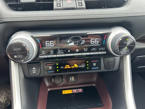 Certified 2023 Toyota RAV4 Limited AWD/4WD image 31