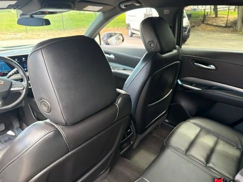Used 2025 Cadillac XT4 Premium Luxury AWD/4WD image 17