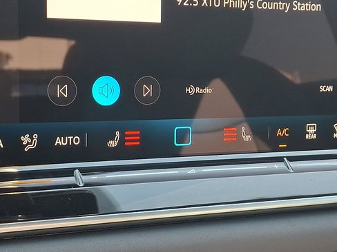 New 2026 Volkswagen Tiguan SE R-Line AWD/4WD image 17