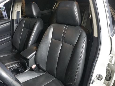 Used 2008 Nissan Altima 3.5 SE w/ Premium Pkg FWD image 11