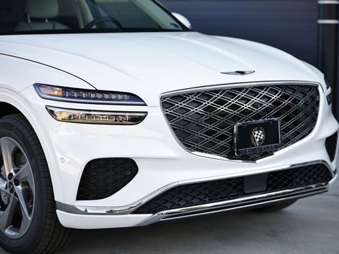 New 2026 Genesis GV70 2.5T Advanced image 2