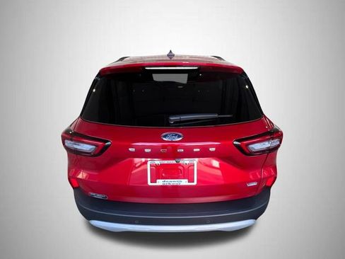 Used 2025 Ford Escape SE image 8