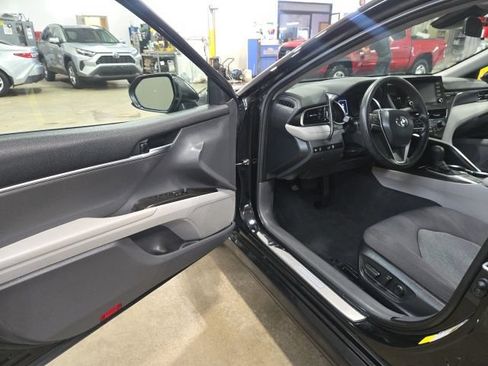 Used 2024 Toyota Camry LE FWD image 9
