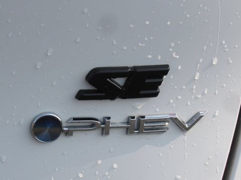 Certified 2025 Toyota RAV4 SE w/ Weather & Moonroof Package AWD/4WD image 8