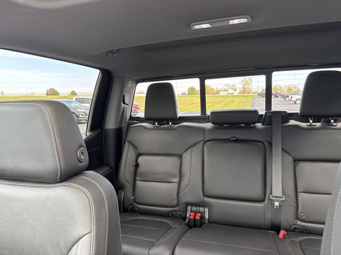 Used 2019 GMC Sierra 1500 SLT w/ SLT Premium Package image 61