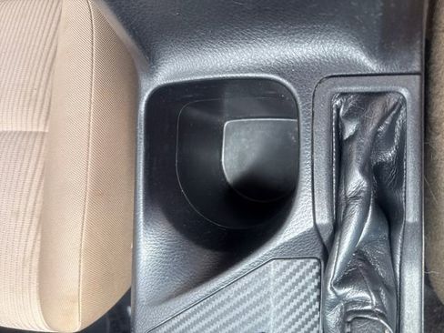 Used 2013 Toyota RAV4 LE AWD/4WD image 20