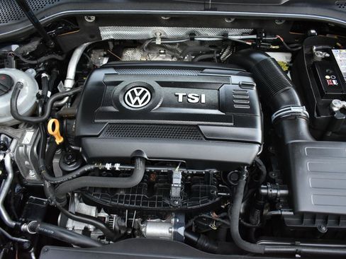 Used 2017 Volkswagen Golf Alltrack S image 47