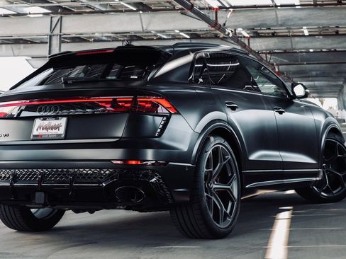 New 2026 Audi RS Q8 performance image 2