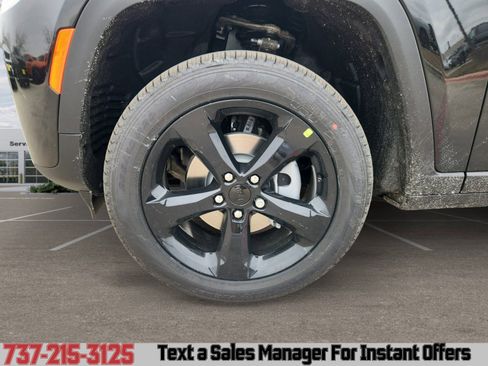 New 2026 Jeep Grand Cherokee Limited w/ Limited Altitude Package RWD image 14