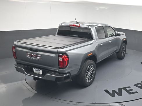 Used 2025 GMC Canyon Denali AWD/4WD image 25