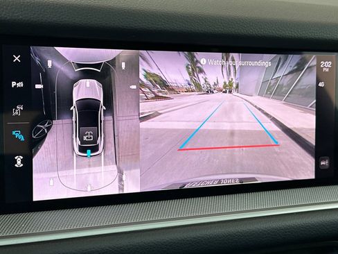 Certified 2024 Porsche Cayenne Coupe AWD/4WD image 20