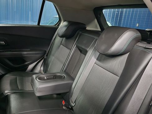 Used 2016 Chevrolet Trax LT w/ LT Convenience Package image 18