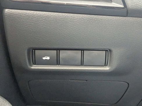 New 2026 Nissan Sentra SR w/ Floor Mat Package image 25