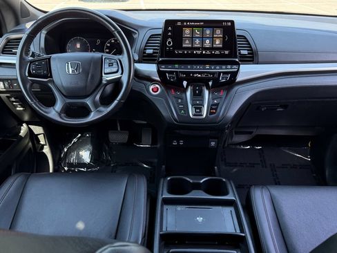 Used 2025 Honda Odyssey Sport-L image 18