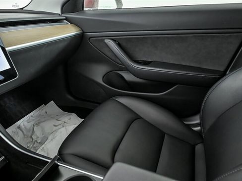 Used 2018 Tesla Model 3 Long Range image 35