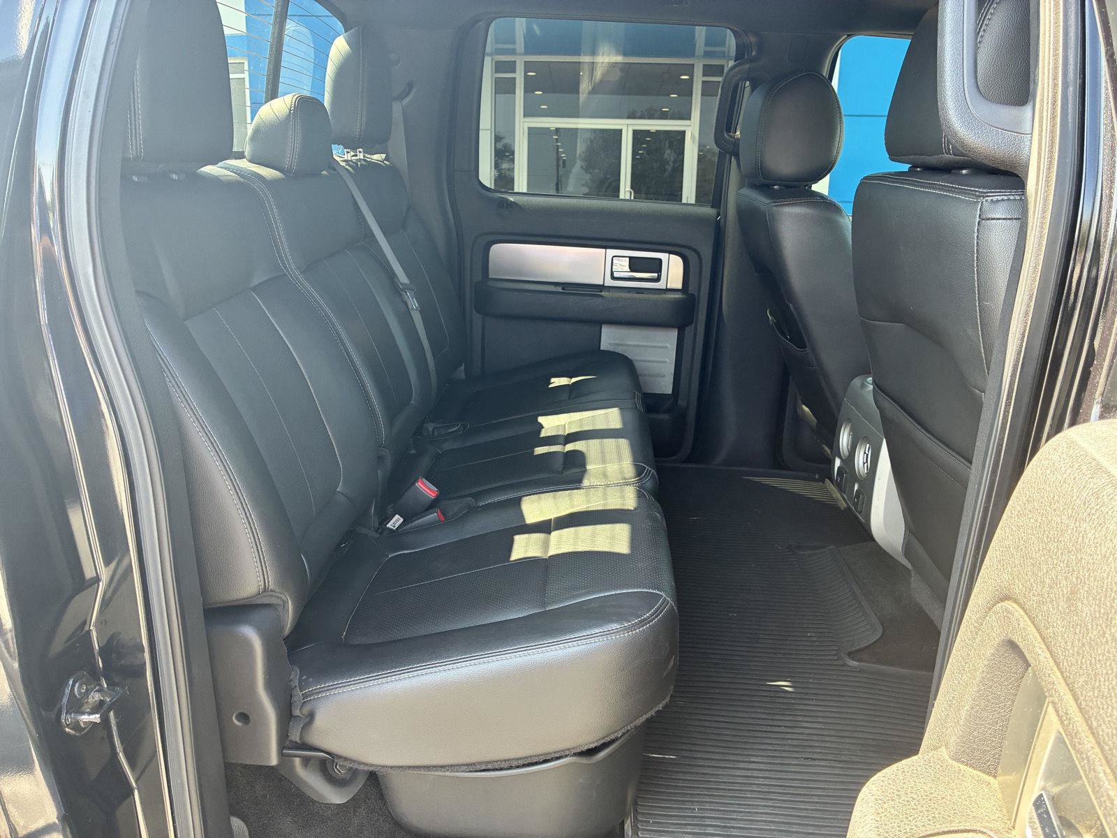 Used 2014 Ford F150 FX4 w/ Equipment Group 402A Luxury AWD/4WD image 11