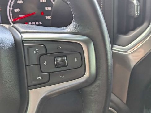 Used 2022 Chevrolet Silverado 1500 LT AWD/4WD image 23