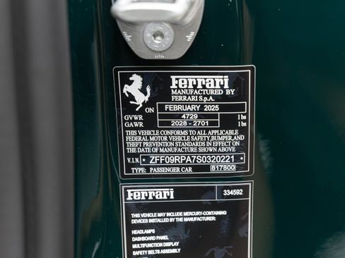 Used 2025 Ferrari Roma Spider RWD image 43