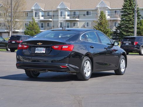 Used 2020 Chevrolet Malibu LS FWD image 3