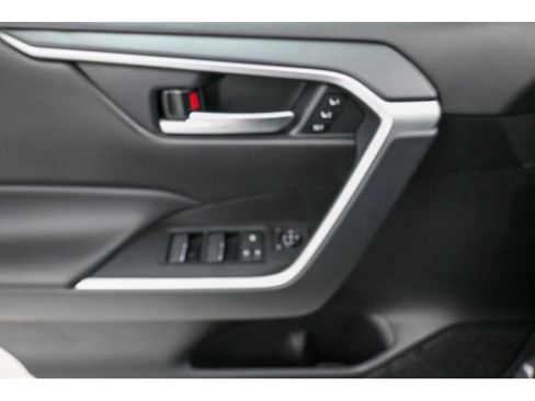 Used 2024 Toyota RAV4 XLE Premium image 28