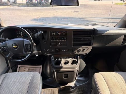 Used 2021 Chevrolet Express 3500 w/ Power Convenience Package RWD image 21