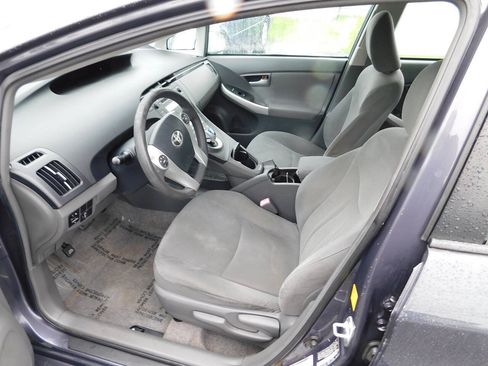 Used 2010 Toyota Prius Three FWD image 17