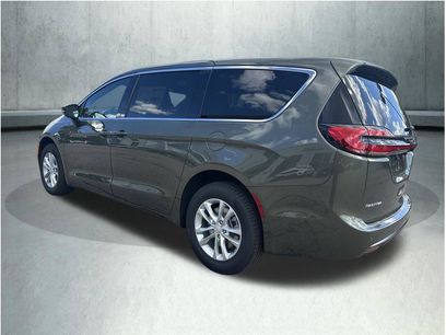 New 2027 Chrysler Pacifica Select