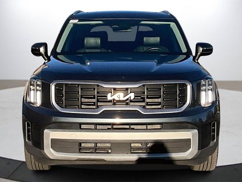 Used 2023 Kia Telluride S w/ S Sunroof Package image 3