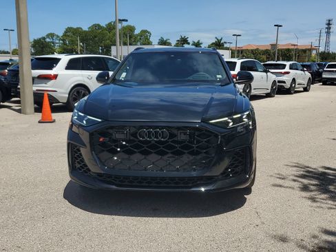Used 2026 Audi RS Q8 performance AWD/4WD image 9