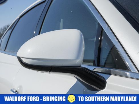 Used 2024 Genesis G80 image 13