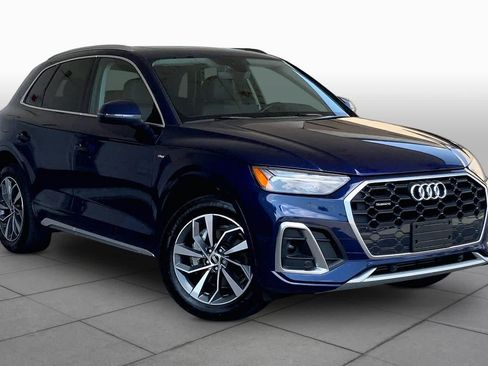 Used 2022 Audi Q5 2.0T Premium w/ Convenience Package AWD/4WD image 3