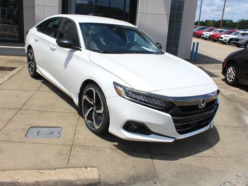 Used 2022 Honda Accord Sport image 1