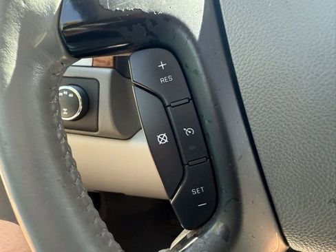 Used 2008 Chevrolet Avalanche LTZ w/ LTZ Preferred Equipment Group image 20