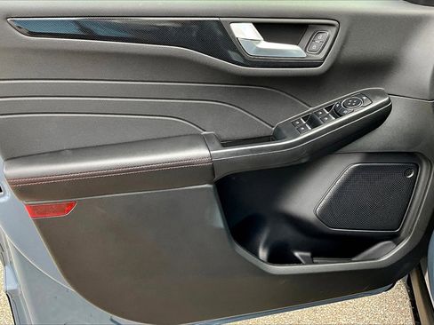 New 2026 Ford Escape ST-Line w/ Cold Weather Package image 10