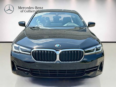 Used 2023 BMW 530i w/ Premium Package RWD image 2