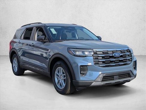 New 2026 Ford Explorer Active RWD image 7