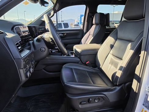 Used 2025 Chevrolet Tahoe Premier image 10