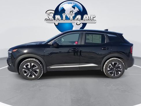 Used 2025 Nissan Kicks SV image 6